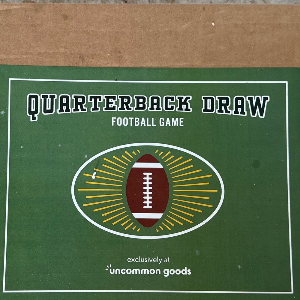 NEW Quarterback Draw Football Game by UnCommon Games
Adults & Kids! Gift!🎁